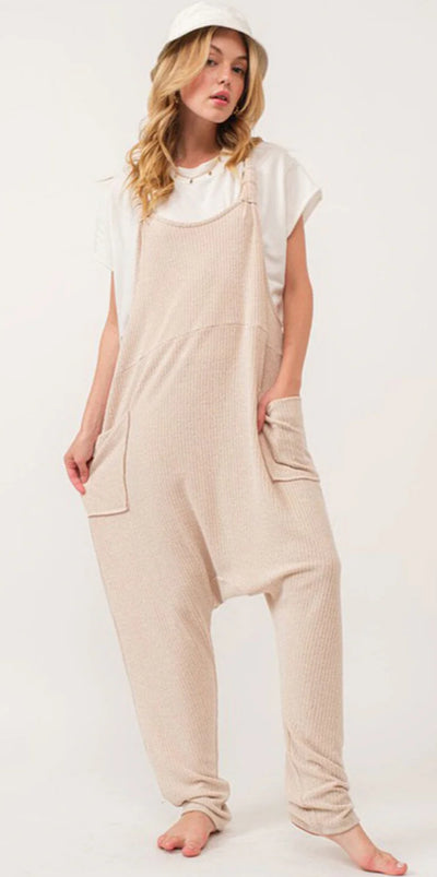 WOMEN'S SLEEVELESS FRONT POCKET STRAIGHT LEG WAFFLE JUMPSUIT