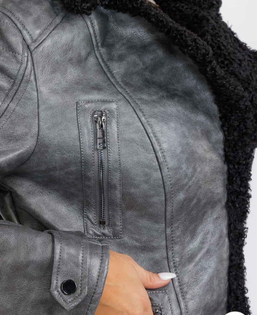 Sherpa black & grey jacket