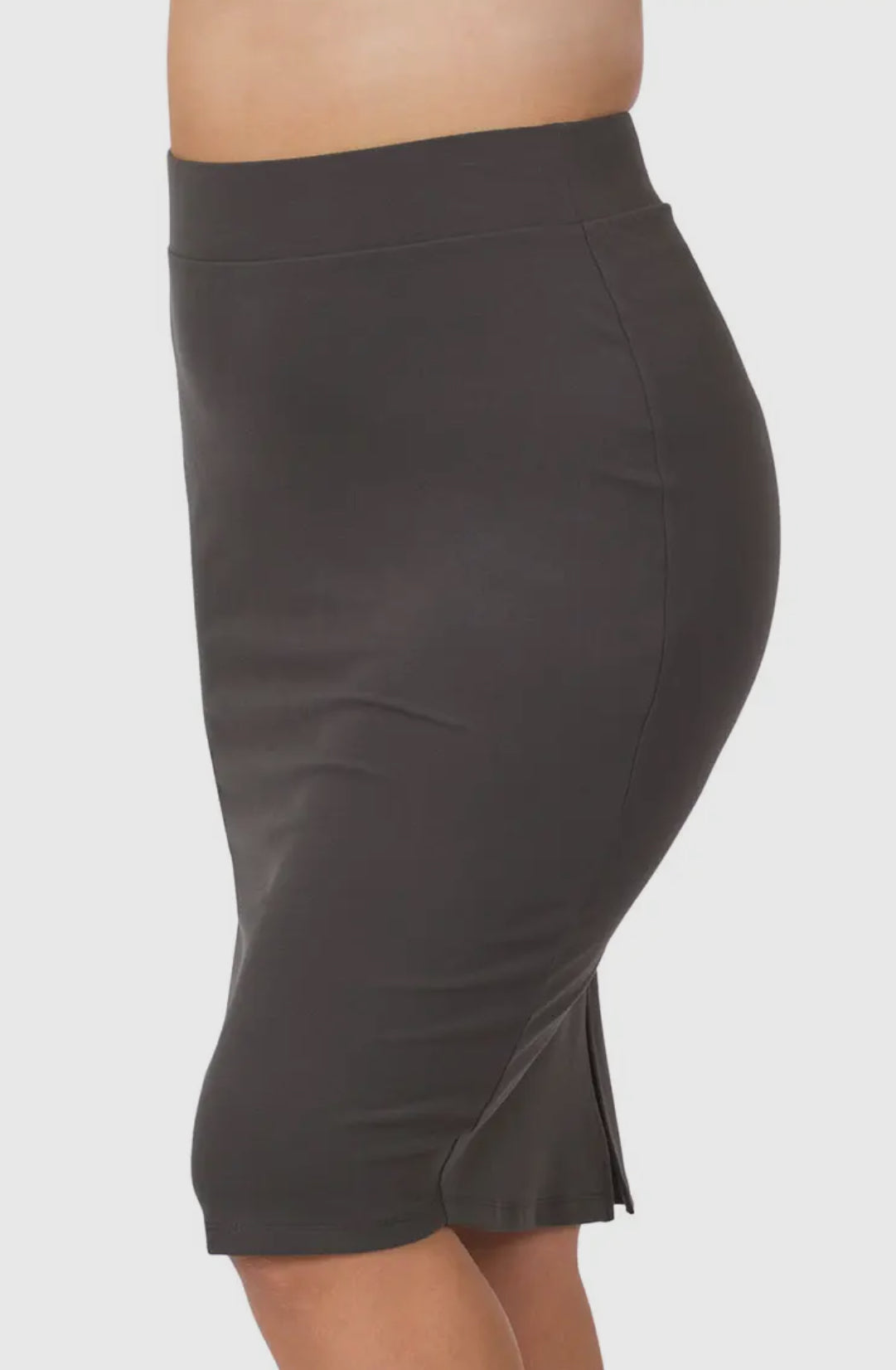 Basic pencil skirt black plus