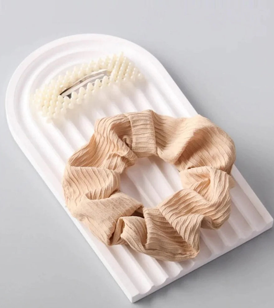 Cream colored scrunchie & clip set